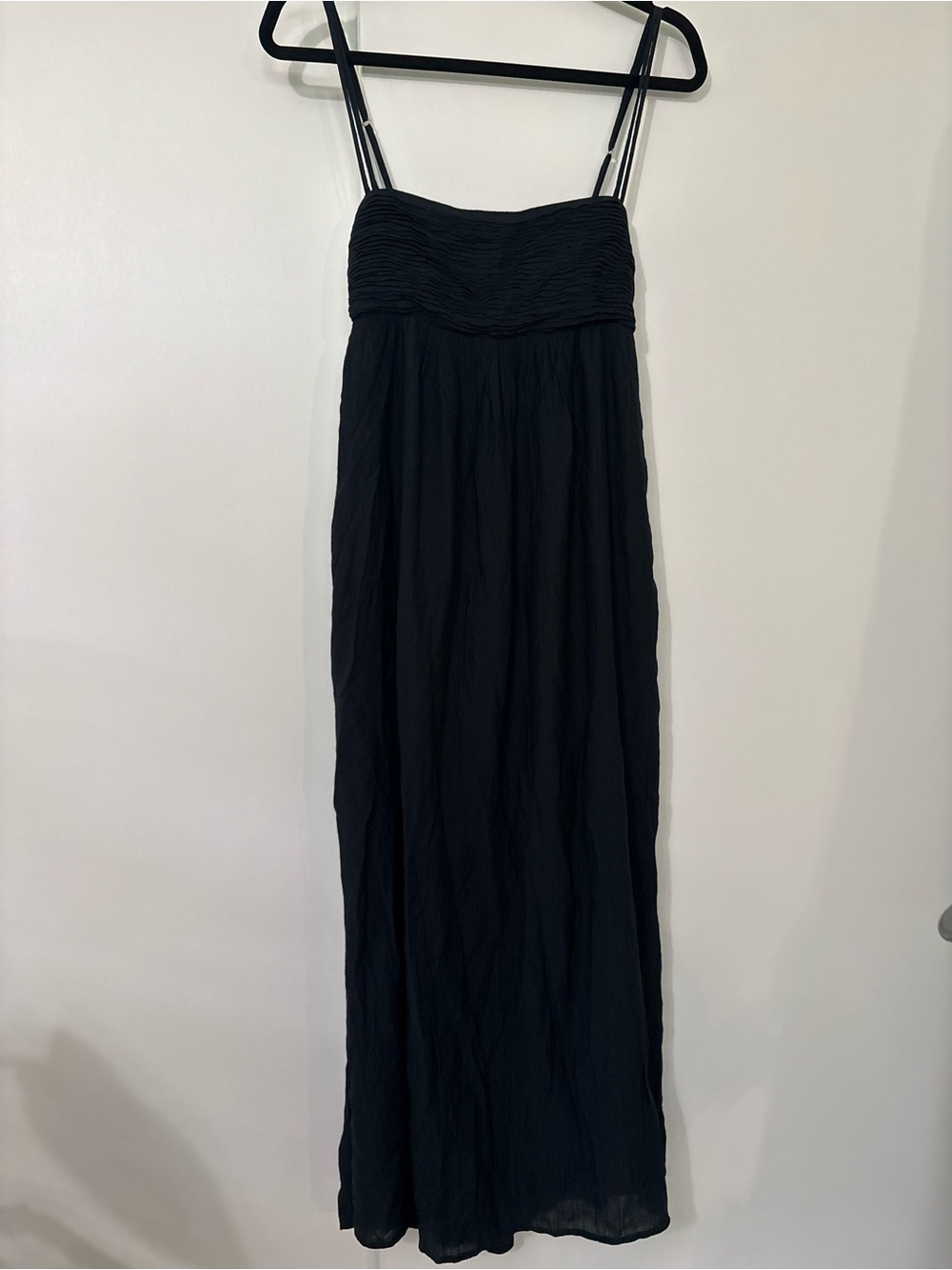 NWOT Abercrombie & Fitch size Medium Black Strappy Maxi Dress